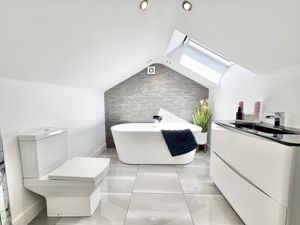 Photo 15- click for photo gallery